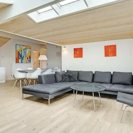 Pet Friendly In With House A Panoramic View Holiday home