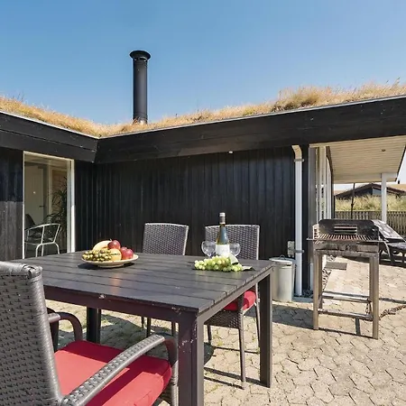 Pet Friendly In With House A Panoramic View Holiday home